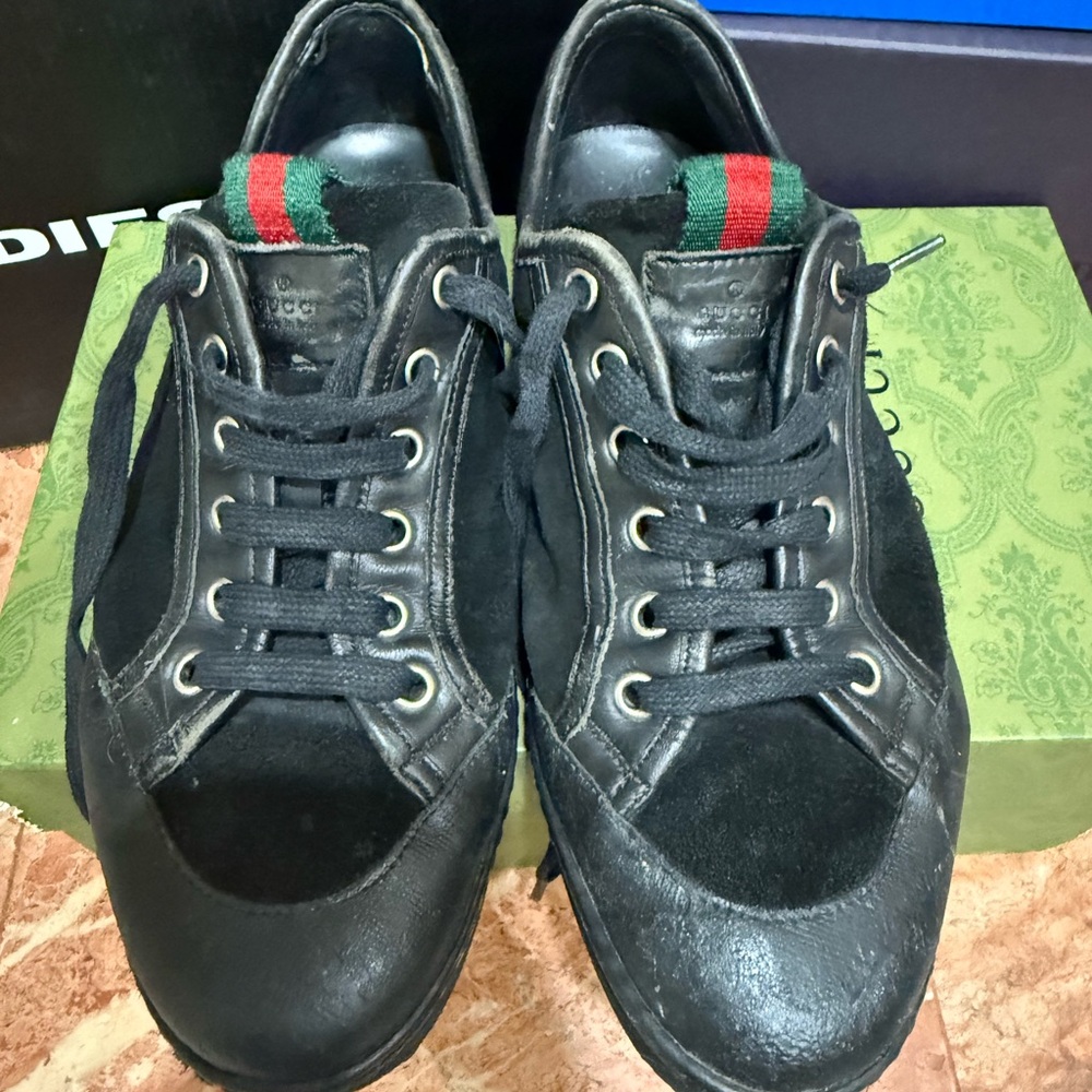 Gucci Black Sneakers Classic Design